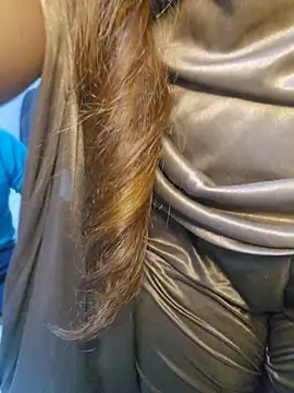 Awesomelusty online show from April 30, 6:25 pm