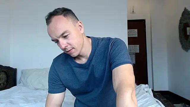 Snapshot of heilgarbest chatting on July 12, 10:17 am heilgarbest online show from July 12, 10:17 am