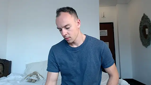 Snapshot of heilgarbest chatting on July 13, 10:29 am heilgarbest online show from July 13, 10:29 am