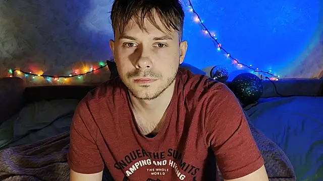 Snapshot of mike_peach chatting on December 28, 12:15 am mike peach online show from December 28, 12:15 am