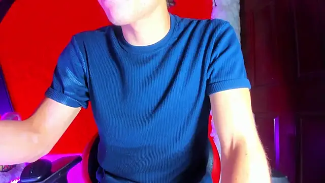 LilOwen  online show from March 28, 5:45 pm