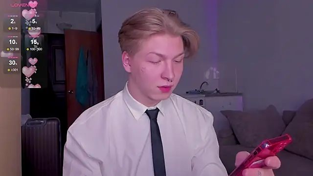 Snapshot of TheMikeSever chatting on November 15, 10:23 am TheMikeSever online show from November 15, 10:23 am