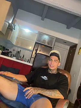 Dominiofit online show from October 27, 1:53 am