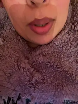 Snapshot of Samarr_9and chatting on January 7, 3:33 pm Samarr 9and online show from January 7, 3:33 pm