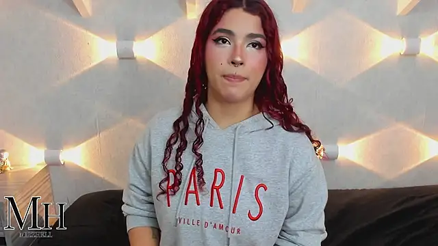 Snapshot of MizzHell chatting on February 12, 3:56 am MizzHell online show from February 12, 3:56 am