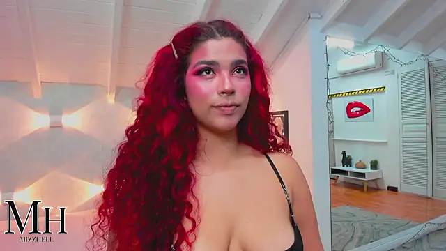 Snapshot of MizzHell chatting on February 23, 3:48 am MizzHell online show from February 23, 3:48 am