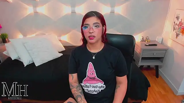 MizzHell online show from March 27, 4:07 am