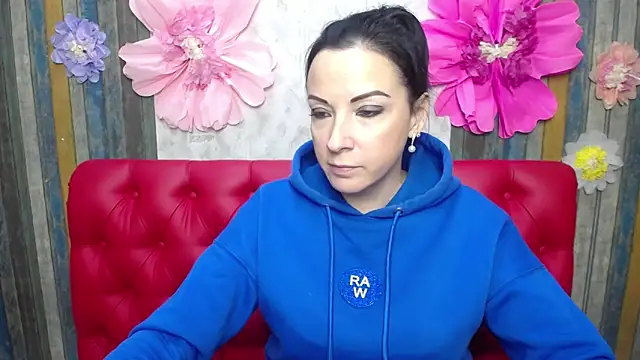 ElizabethSho online show from January 17, 6:22 pm