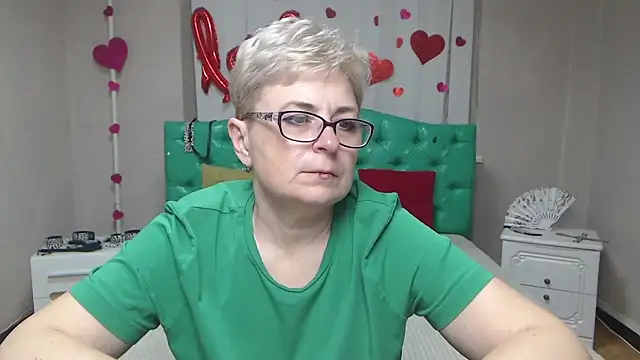 EmiliaGree online show from March 26, 6:13 pm