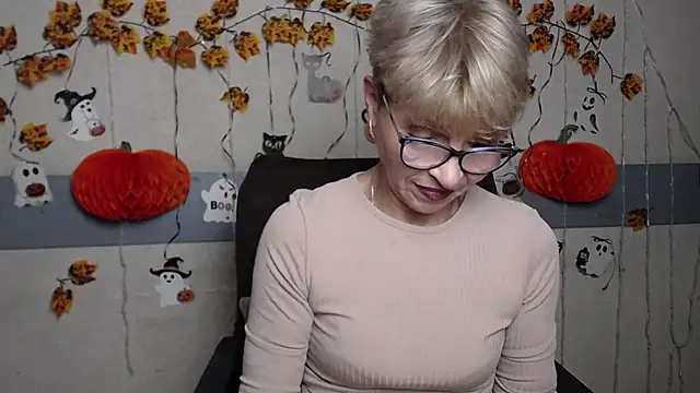 EllaBonito online show from November 13, 6:34 am