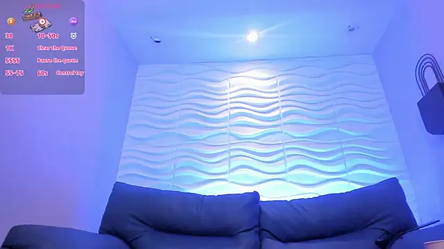 Snapshot of celestelewis chatting on February 9, 9:58 am celestelewis online show from February 9, 9:58 am