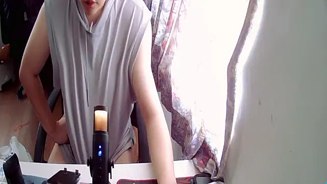 ZYN  0322 online show from March 3, 4:14 am