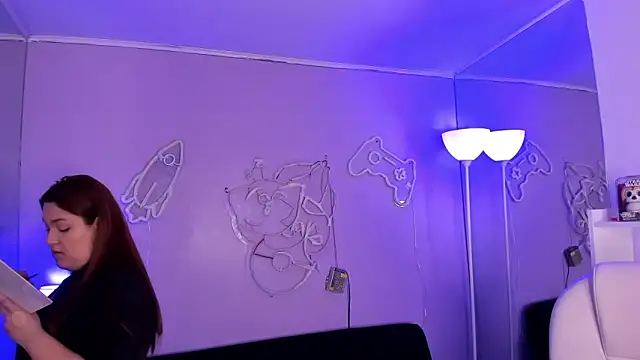 Camiila Osorio online show from February 12, 7:42 pm