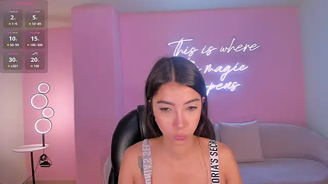 ValeriaVelvet online show from April 8, 12:05 pm