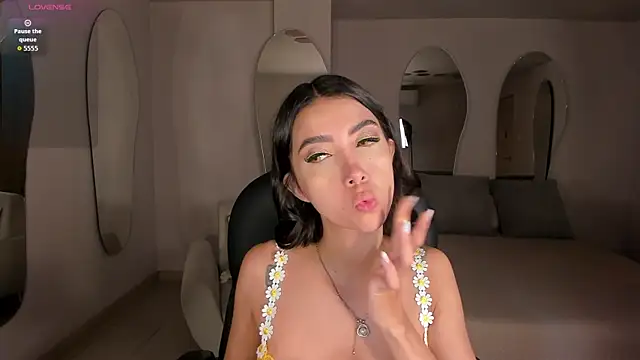 ValeriaVelvet online show from May 28, 11:51 am