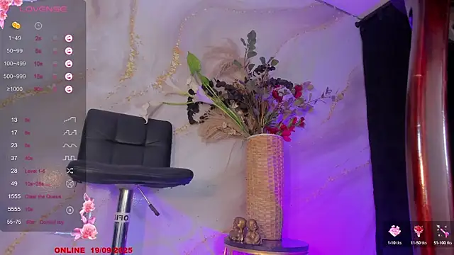 Karla-Ebony online show from September 19, 1:56 pm