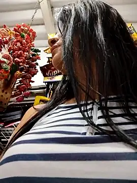 Linda Lars online show from April 4, 2:21 am