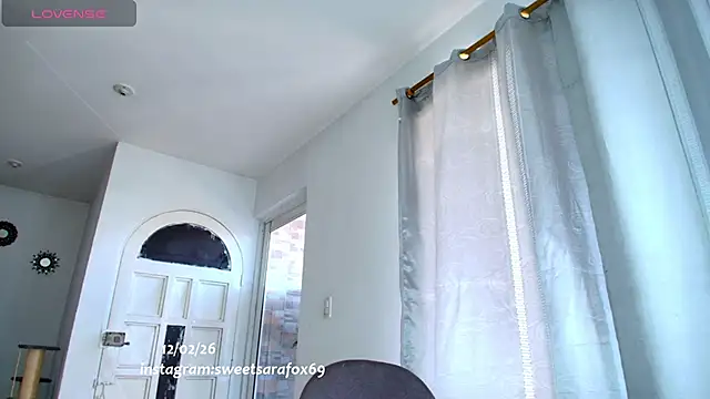 Snapshot of sweetsarasofia chatting on February 12, 7:42 pm sweetsarasofia online show from February 12, 7:42 pm