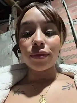 MarieLeon online show from March 18, 11:20 pm