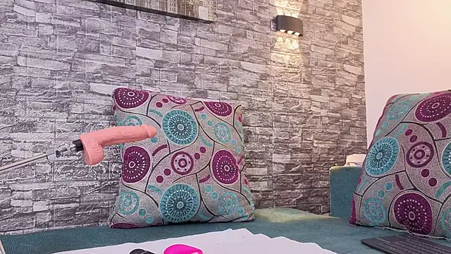 Snapshot of anellejones chatting on February 9, 7:29 pm anellejones online show from February 9, 7:29 pm