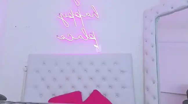 Snapshot of silvana__miller chatting on January 20, 10:15 pm silvana miller online show from January 20, 10:15 pm