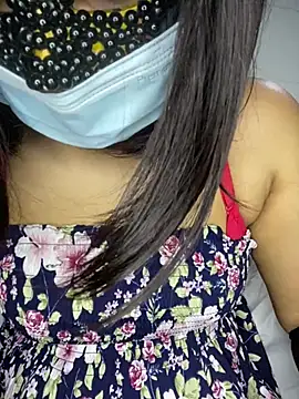 Shadow Girl007 online show from January 18, 5:37 pm