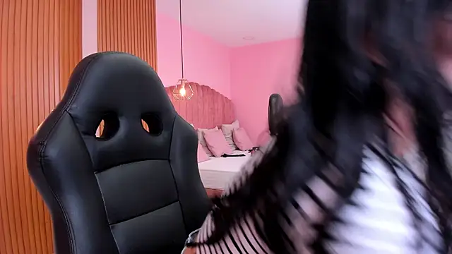 ariel jonees online show from January 13, 5:02 pm