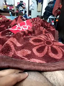 Snapshot of Shubuu__x chatting on February 24, 10:57 am Shubuu x online show from February 24, 10:57 am