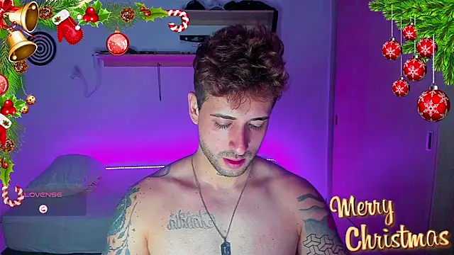 Snapshot of Ares_blue chatting on December 17, 11:38 am Ares blue online show from December 17, 11:38 am