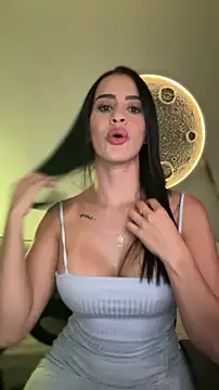 SarahhSmitth1 online show from April 13, 11:10 pm