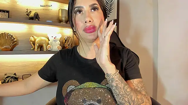 kiim taaylor online show from February 2, 11:30 am