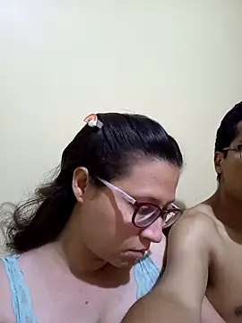 Snapshot of couple_orgasm chatting on December 6, 1:18 am couple orgasm online show from December 6, 1:18 am