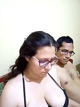 Snapshot of couple_orgasm chatting on January 18, 2:25 am couple orgasm online show from January 18, 2:25 am