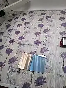 SweetLeila40 online show from January 12, 10:45 am