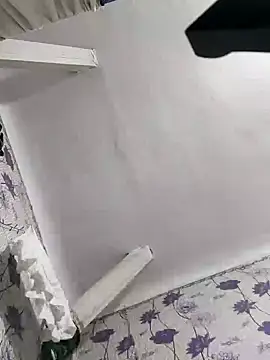 SweetLeila40 online show from February 4, 11:49 pm