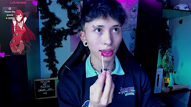 Snapshot of juniior_2311_ chatting on March 14, 6:39 pm juniior 2311 online show from March 14, 6:39 pm