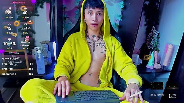 Snapshot of juniior_2311_ chatting on March 20, 3:04 pm juniior 2311 online show from March 20, 3:04 pm