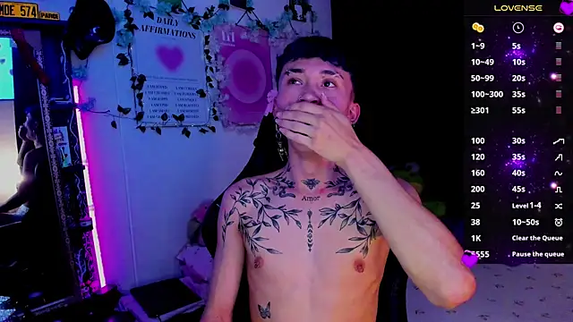 Snapshot of juniior_2311_ chatting on September 10, 4:12 am juniior 2311 online show from September 10, 4:12 am