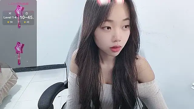 Lvy--v online show from December 24, 10:49 pm