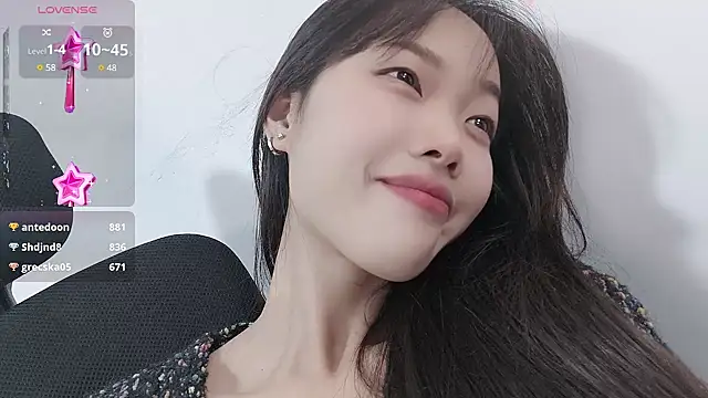 Lvy--v online show from December 29, 1:45 am