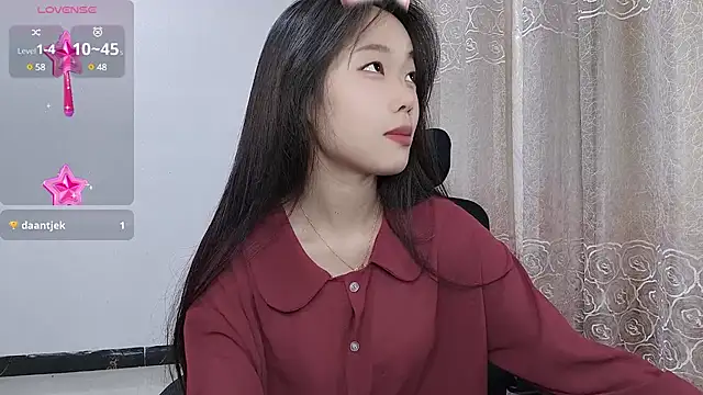 Lvy--v online show from March 3, 7:39 pm