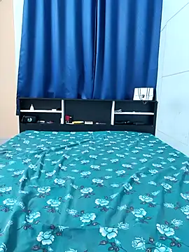 yhona darling online show from April 10, 8:30 am