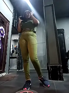 Snapshot of Hot_Urvi chatting on March 20, 7:25 am Hot Urvi online show from March 20, 7:25 am