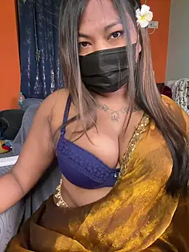 Hot Urvi online show from June 5, 5:51 pm