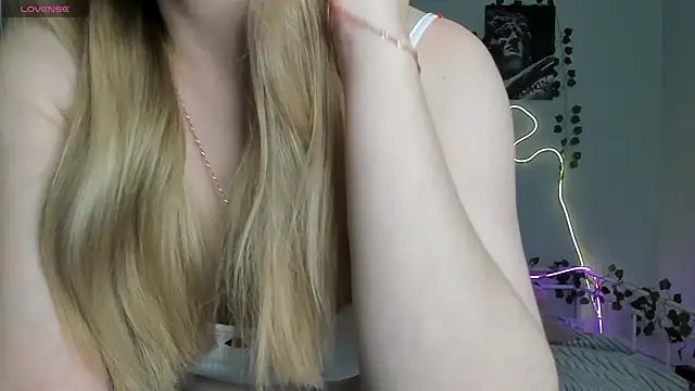 Snapshot of Melissa_babs chatting on December 7, 2:09 am Melissa babs online show from December 7, 2:09 am