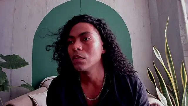 noah jones   online show from November 20, 6:29 pm