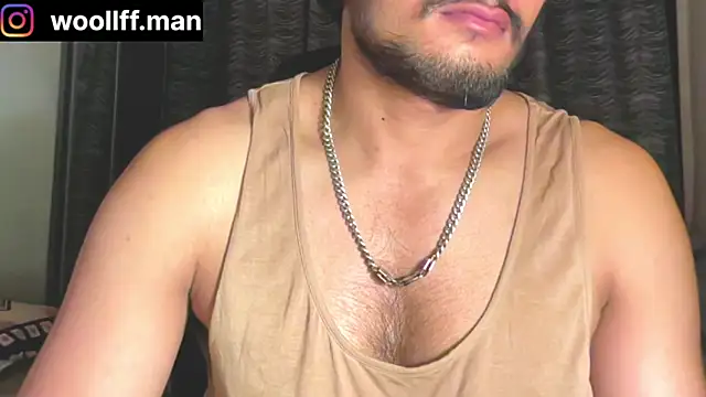 Snapshot of dickpois0n chatting on December 12, 6:21 pm dickpois0n online show from December 12, 6:21 pm