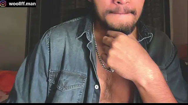 Snapshot of dickpois0n chatting on December 24, 6:39 pm dickpois0n online show from December 24, 6:39 pm