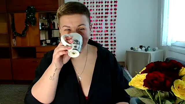 Snapshot of Annet1912 chatting on February 6, 9:22 am Annet1912 online show from February 6, 9:22 am