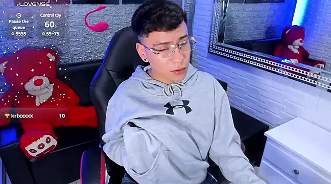 salvadorgomezx online show from February 4, 10:54 am